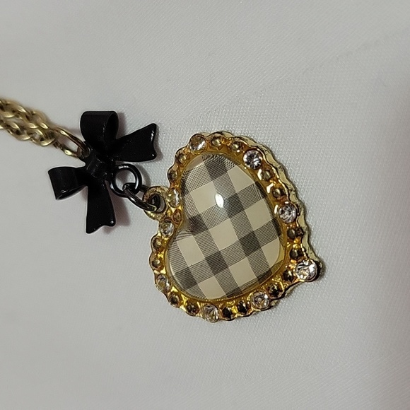 Vintage heart and bow pendant necklace - Picture 2 of 3